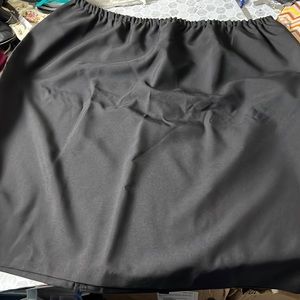 Alison Woods 30W Black Elastic Waist Pull On Skirt